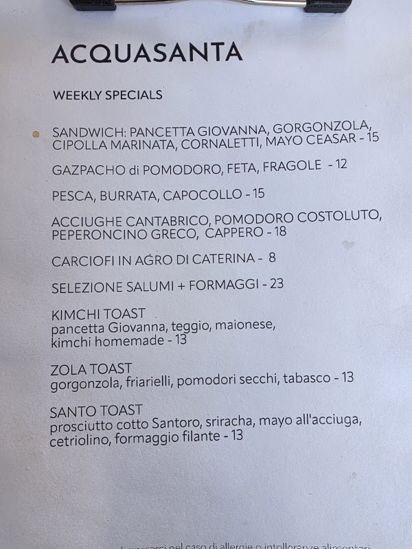 ACQUASANTA dispensa e vino 3