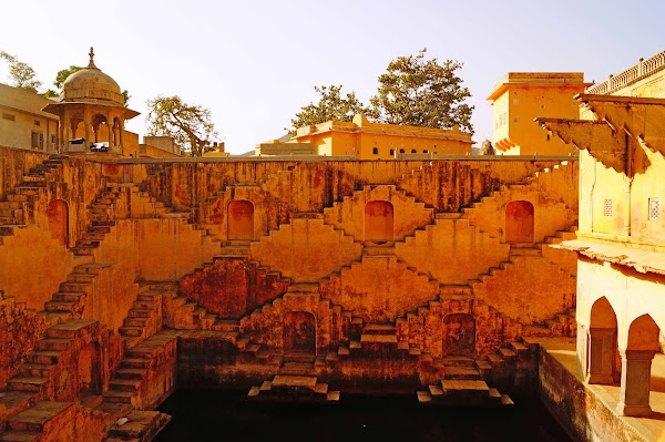 Panna Meena ka Kund 5