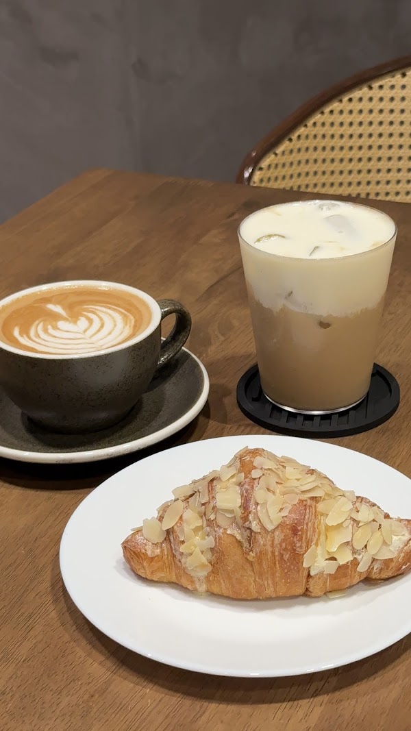 Flatsix Cafe 2