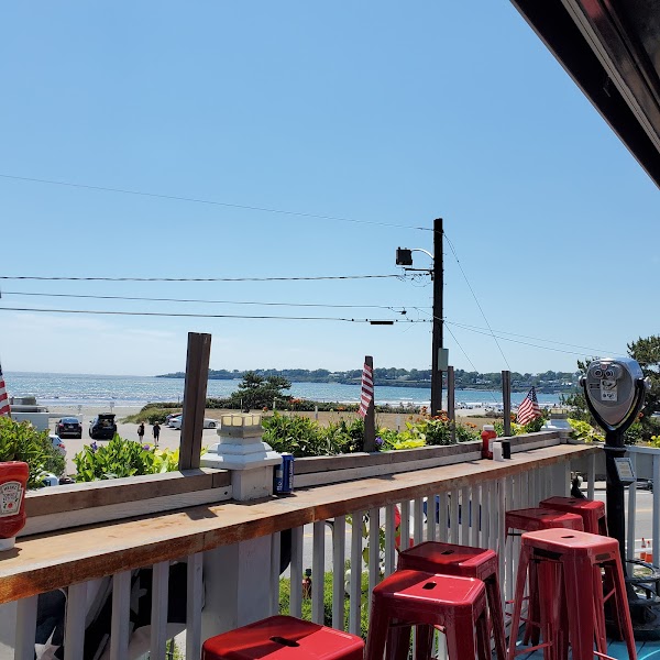 Flo's Clam Shack
