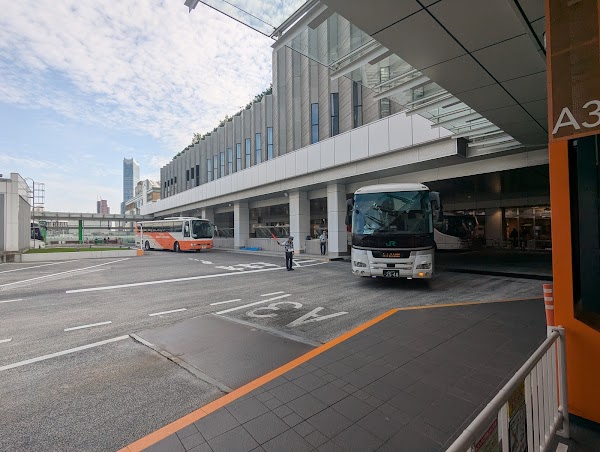 Shinjuku Expressway Bus Terminal (Busta Shinjuku) 4