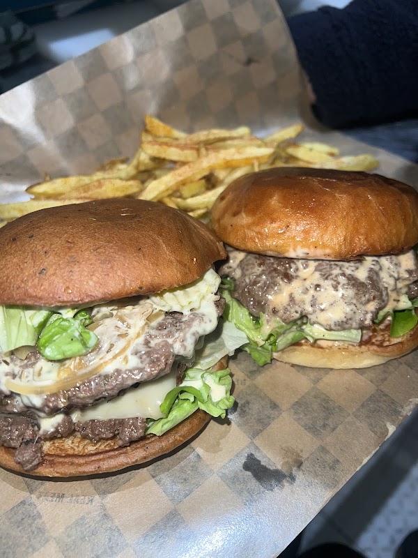 MAKE YOUR BURGER 5