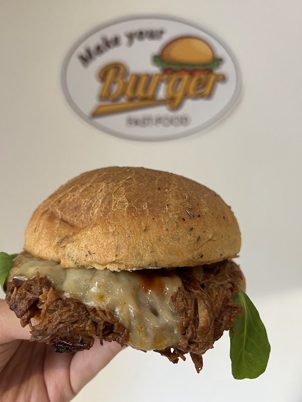 MAKE YOUR BURGER 3