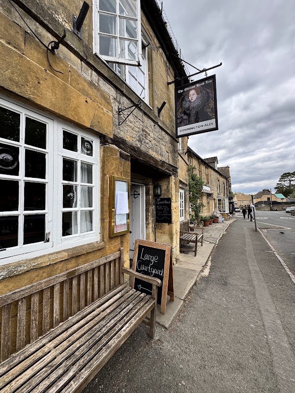 Queens Head Inn 4