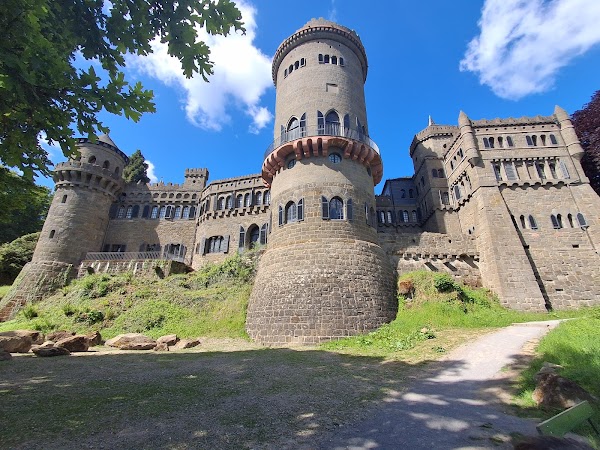 Löwenburg 2