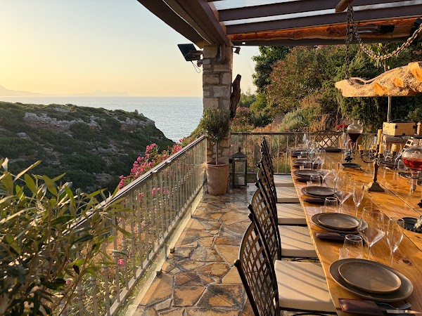 The Secret Gorge - Restaurant & Wine Tasting Experience 5