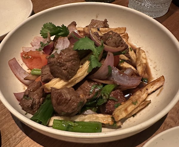 Altamirano Restaurant & Bar 3