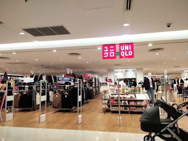 UNIQLO – Saigon Centre 5