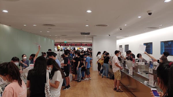 UNIQLO – Saigon Centre 2