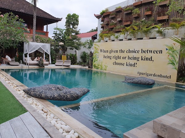 Puri Garden Hotel & Hostel