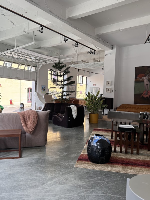 La Base Furniture