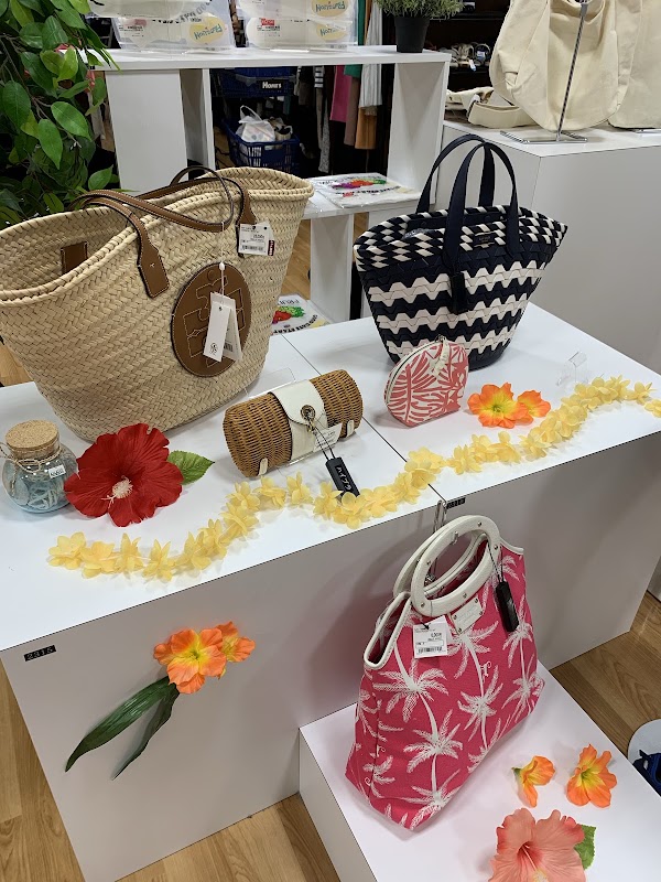 BOOKOFF SUPER BAZAAR Omiya Stellar Town Store 3