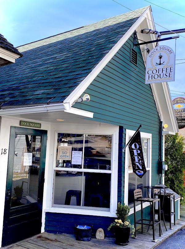 Dock Square Coffee House 4