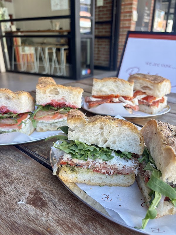 Robbie’s Deli