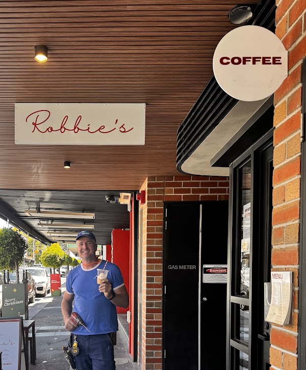 Robbie’s Deli 3