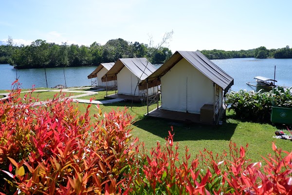 Sofia’s Lake Resort