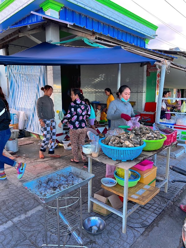 Quán hàu Chi Oanh 1
