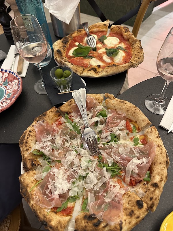 Io e Te Pizzeria Napoletana 3