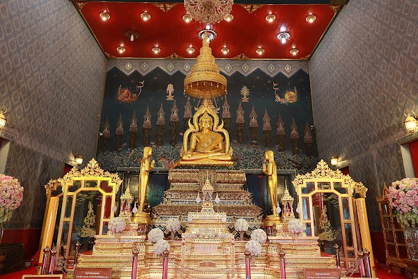 Wat Tha Luang Phra Aram Luang