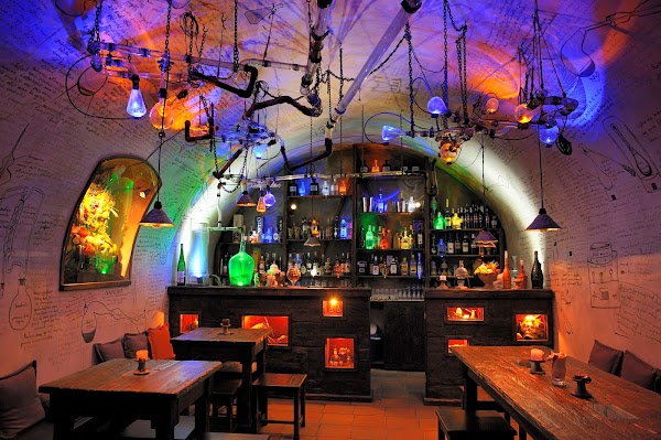 Kellyxír - alchemical pub / Alchemical Lab Pub 1