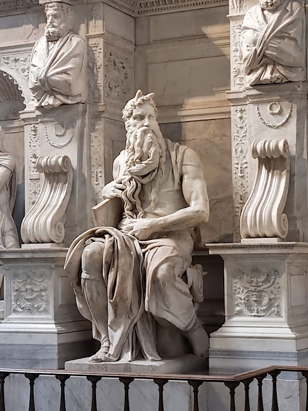 Basilica of San Pietro in Vincoli 5