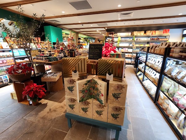 Surrey Hills Grocer - ION Orchard