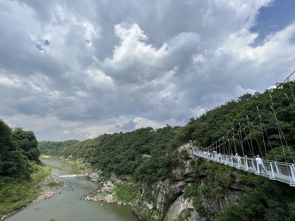 Cheorwon Hantan River (Columnar Joint Road)
