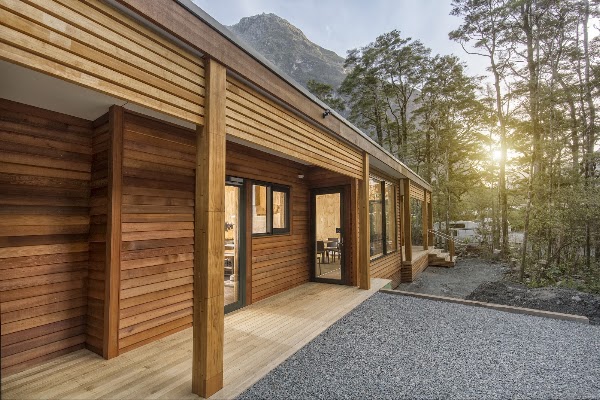 Milford Sound Lodge - Campervan Park