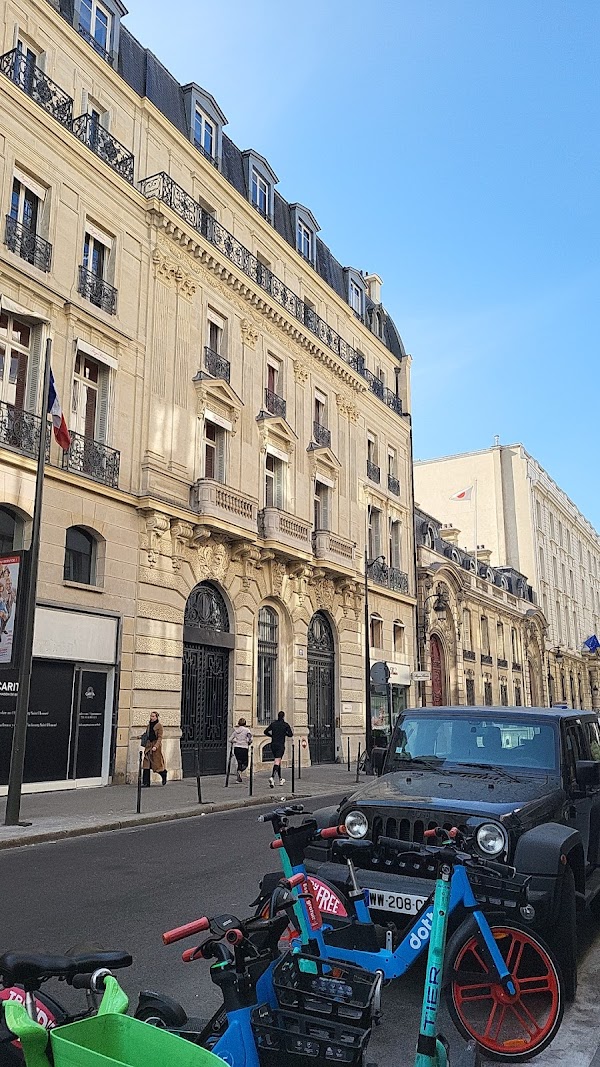 Rue du Faubourg Saint-Honoré 5