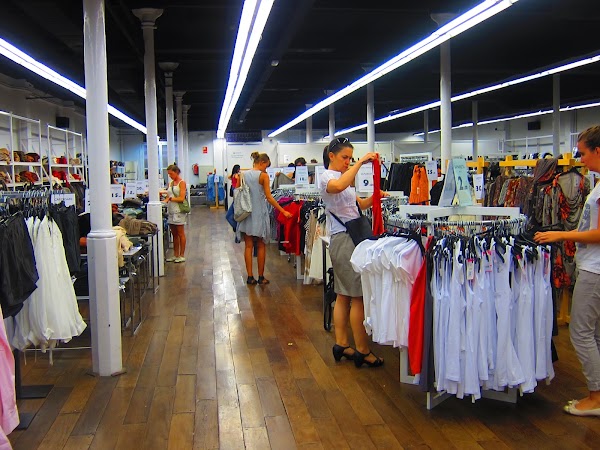 MANGO Outlet 5