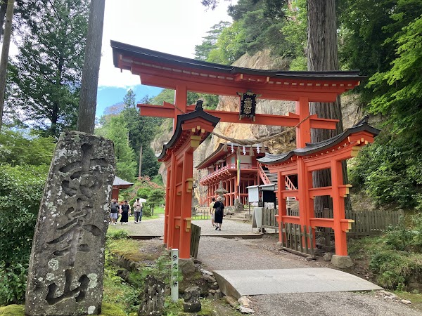 Takkoku-no-iwaya bishamondō 5