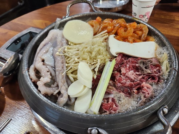 달랭이 | Korean restaurant Dallaeng-i Nakgopsae (Octopus, Beef Tripe, Shrimp Stir-fry)| 韓国料理 | 鍾路美食 5