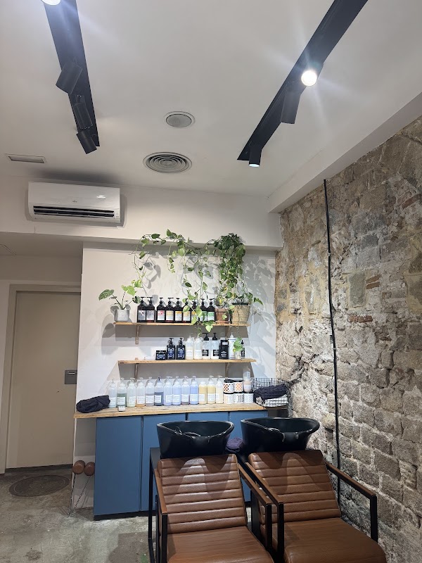 Reborn Hair Salon