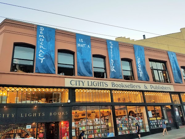 City Lights Booksellers & Publishers 1