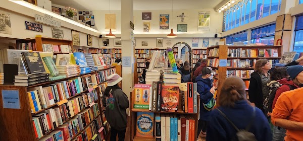 City Lights Booksellers & Publishers 4