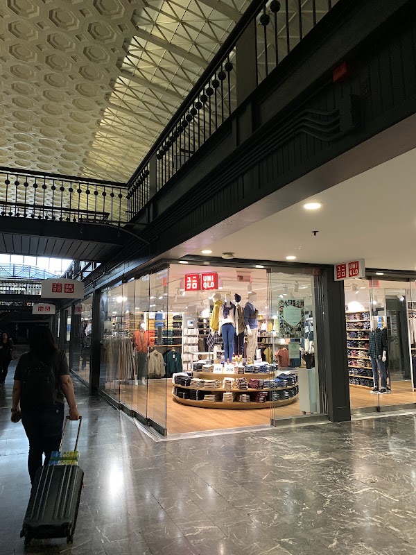 UNIQLO Union Station 1