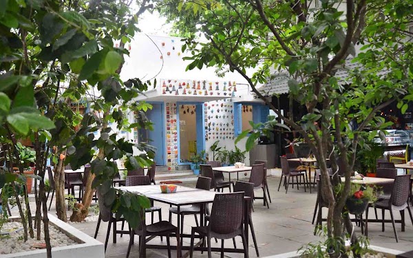 Bistro Claytopia 1