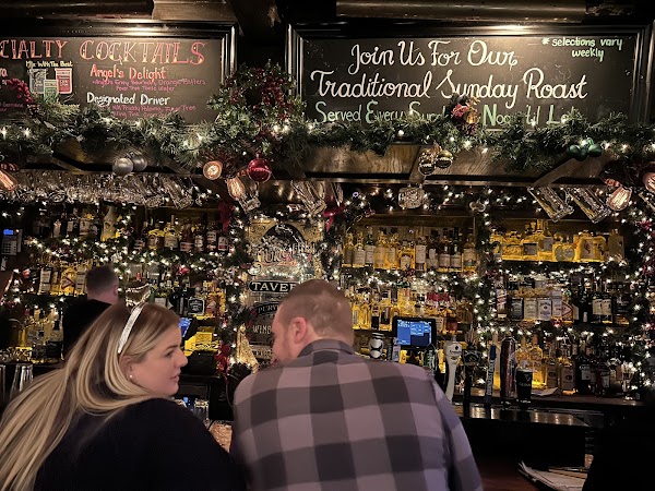 The Churchill Tavern 4