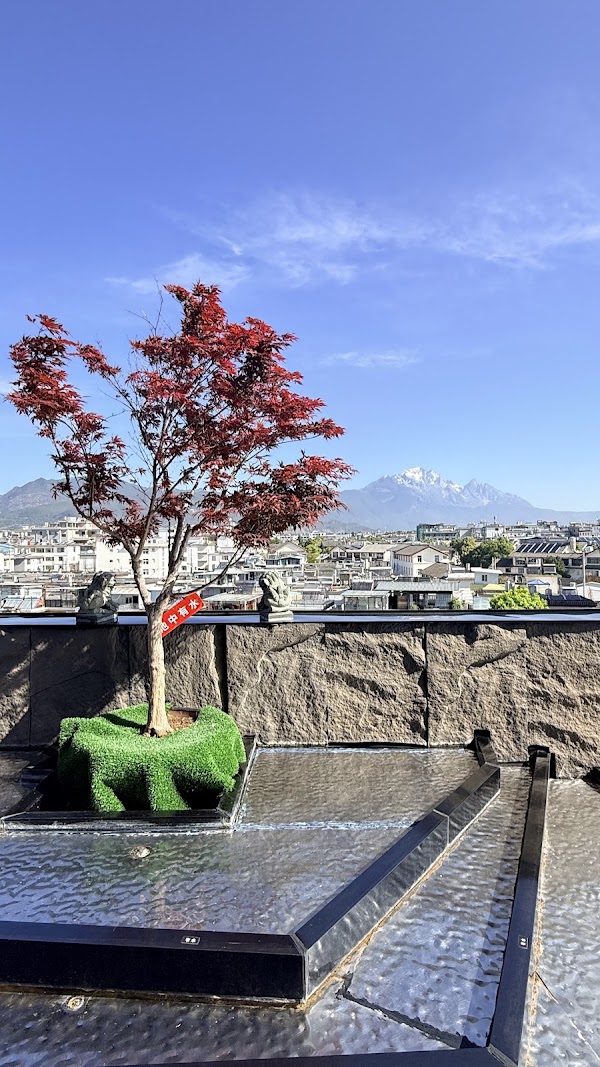 Nazhu Sky Courtyard Designer Snow Mountain View Homestay