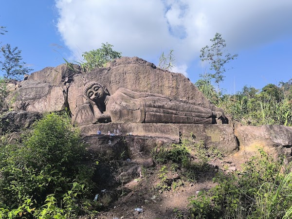Sandstone Buddha Rock Sculptures 4