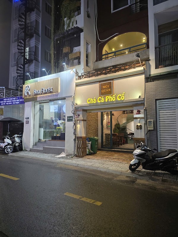 Mùi Quán - Chả Cá Phố Cổ 1