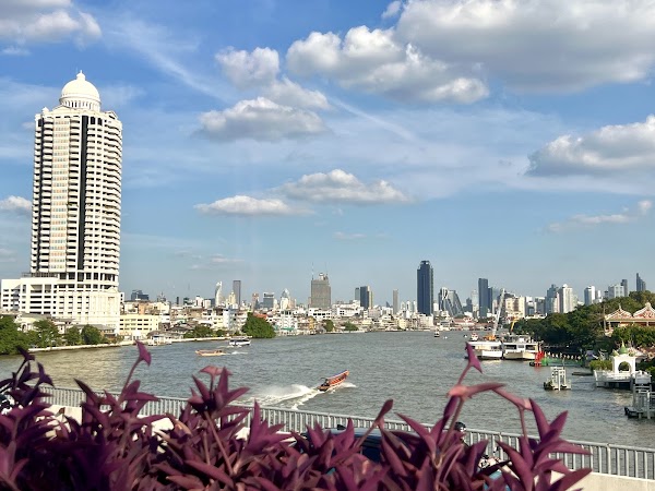 Chao Phraya Sky Park 4