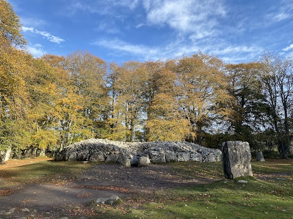 Clava Cairns 5