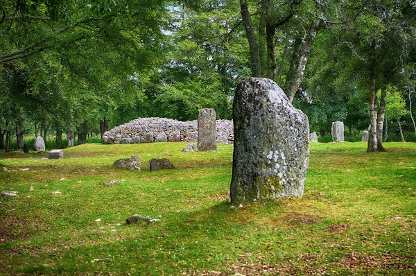 Clava Cairns 4
