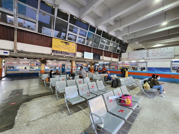 Ekkamai Bus Terminal 1