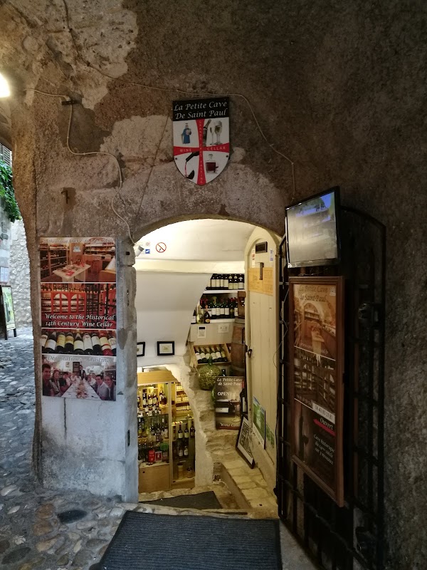 La Petite Cave of St. Paul