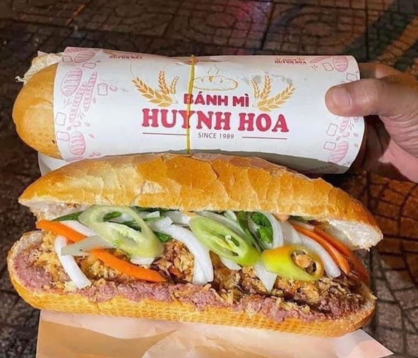 Bánh Mì Huynh Hoa 3