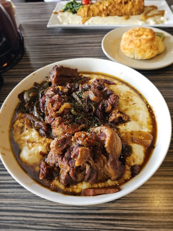 Uptown Kitchen & Bar 5