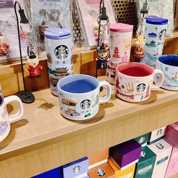 Starbucks Gyeongdong 1960 Branch 2