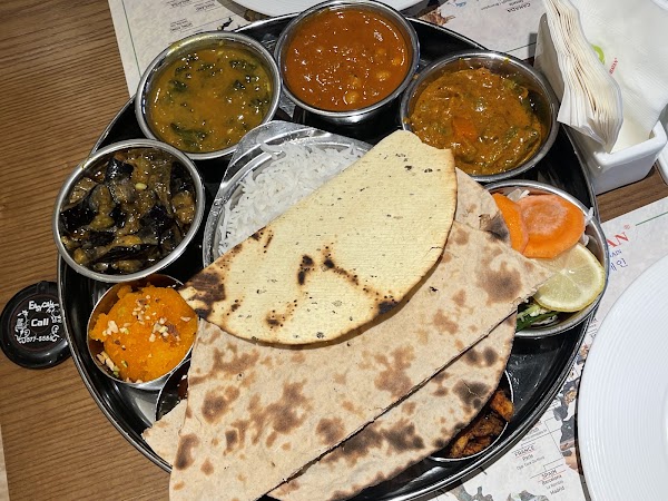 Saravanaa Bhavan - South Korea 3